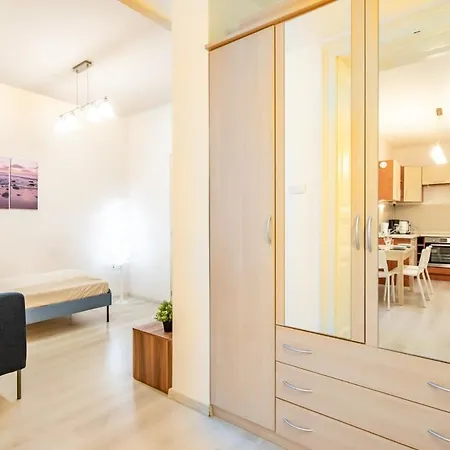 Apartment At Good Location Budapest