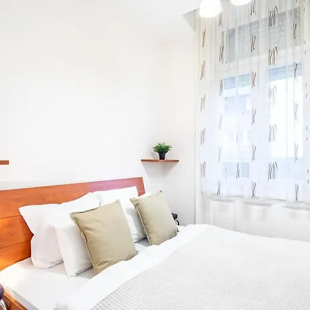 At Good Location Apartment
